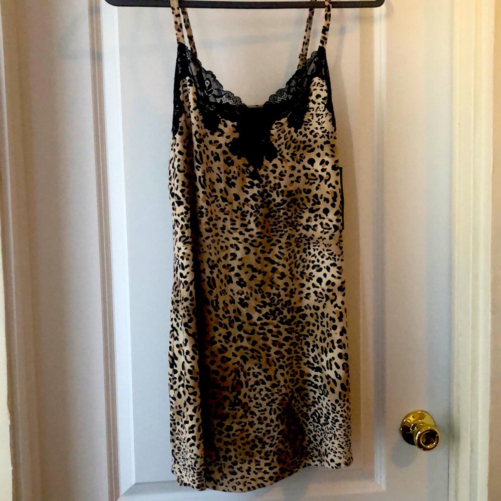 Jones New York leopard print nightie